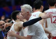 开云-塞尔维亚队不断突破！，西亚卡姆连续三场比赛得分超过战术调整上演精彩一战的简单介绍