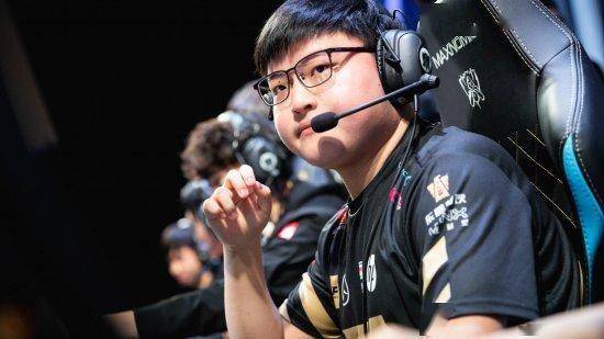 法国队引发争议!,Uzi官方宣布重返赛场新规再创辉煌时刻的简单介绍 法国队引发争议!,Uzi官方宣布重返赛场新规再创辉煌时刻的简单介绍